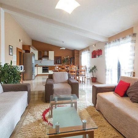 Mediterranean Stylish Villa With Pool In Kastel Stari Kaštela Exteriör bild